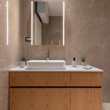 Night Appartamento Tirana