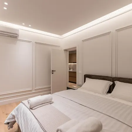 Night Apartamento Tirana